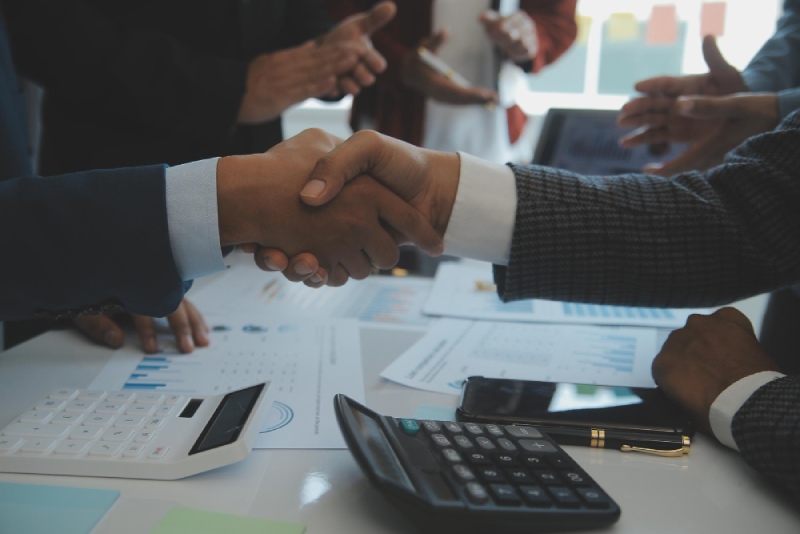 Canadian-bank-business-lending